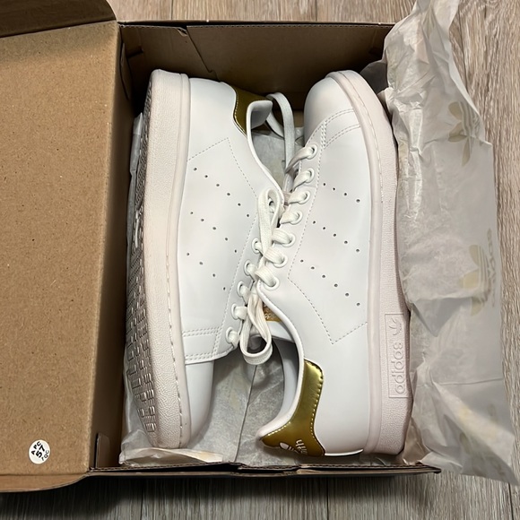 STAN SMITHS - Picture 9 of 10